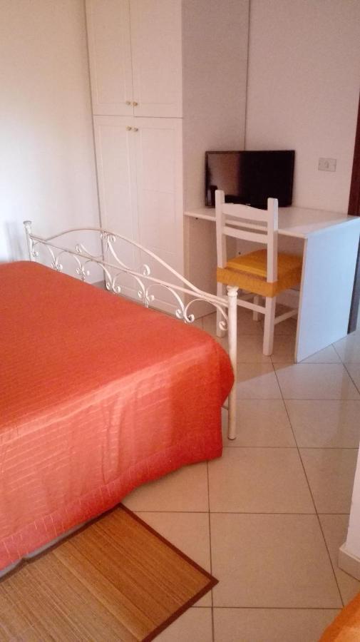 B&B I Girasoli Soverato Marina Exterior photo